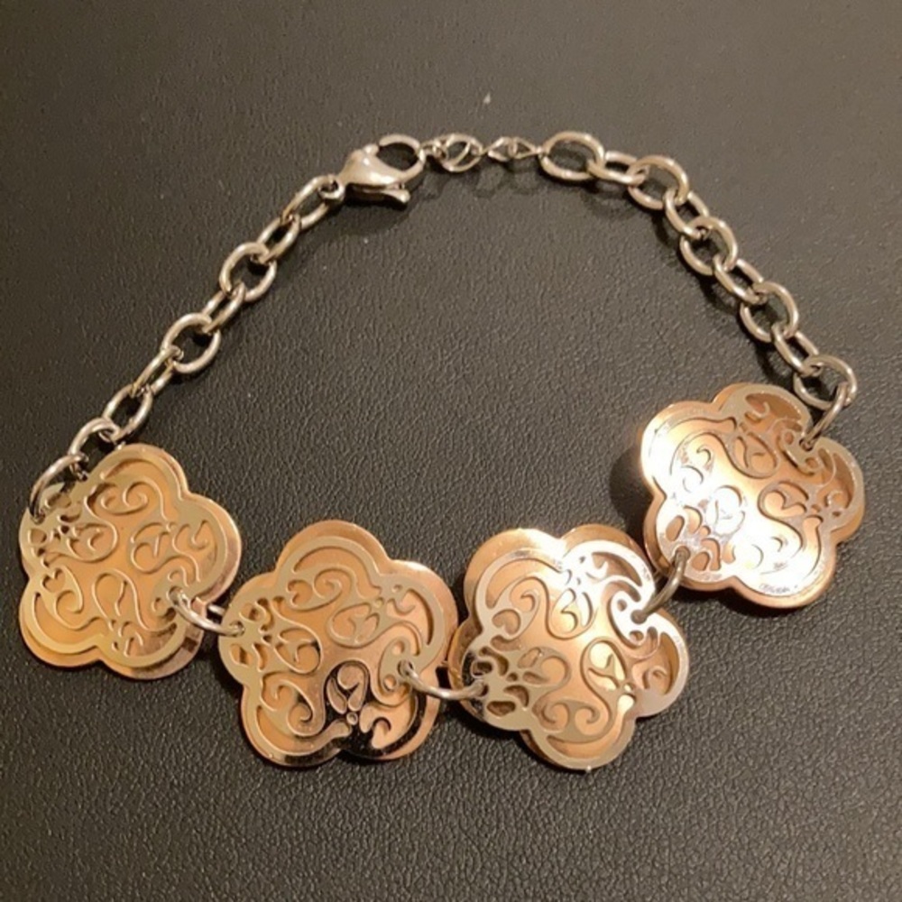 Two tone lacey overlay link bracelet with stamp